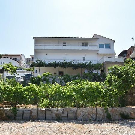 Apartments And Room Mate-Mare Primošten Exteriör bild
